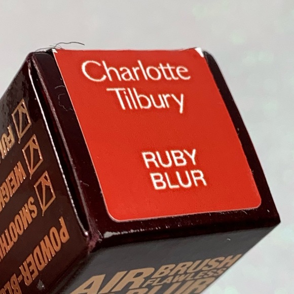Charlotte Tilbury Ruby Blur Liquid Lipstick BNIB - Picture 3 of 3